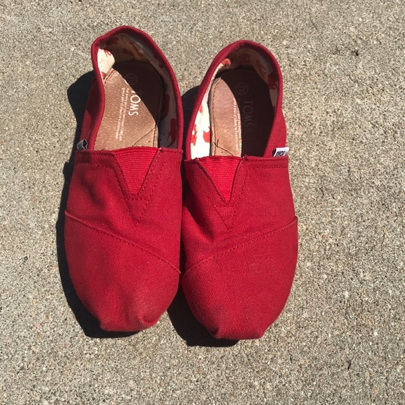 Toms Shoes - Red toms